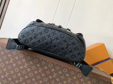 Load image into Gallery viewer, LOUIS CHRISTOPHER MM TAURILLON LEATHER BACKPACK (BLACK)
