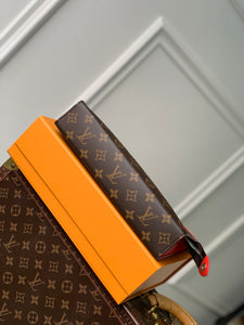 LOUIS MONOGRAM POUCH (BROWN AND RED)