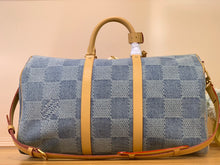 Load image into Gallery viewer, LOUIS KEEPALL BANDOULIERE 50 MONOGRAM DENIM
