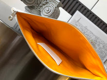 Load image into Gallery viewer, SENAT GM POUCH (WHITE)
