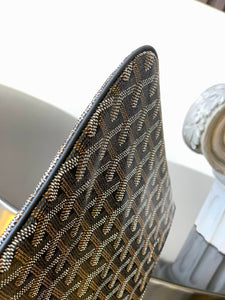 SENAT MM POUCH (BLACK)