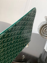 Load image into Gallery viewer, SENAT MM POUCH (GREEN)
