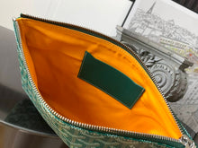Load image into Gallery viewer, SENAT MM POUCH (GREEN)
