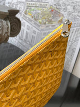 Load image into Gallery viewer, SENAT MM POUCH (YELLOW)
