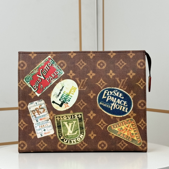 LOUIS TOILETRY MONOGRAM POUCH