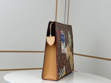 Load image into Gallery viewer, LOUIS TOILETRY MONOGRAM POUCH

