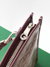 Load image into Gallery viewer, MORVAN DOCUMENT CASE (BURGUNDY)
