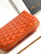 Load image into Gallery viewer, VENDOME COSMETIC POUCH (ORANGE)
