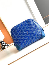Load image into Gallery viewer, VENDOME COSMETIC POUCH (BLUE)

