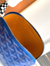 Load image into Gallery viewer, VENDOME COSMETIC POUCH (BLUE)
