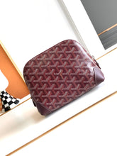 Load image into Gallery viewer, VENDOME COSMETIC POUCH (BURGUNDY)
