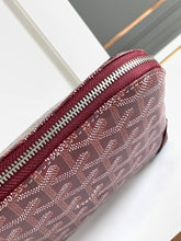 Load image into Gallery viewer, VENDOME COSMETIC POUCH (BURGUNDY)
