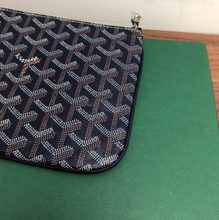 Load image into Gallery viewer, SENAT PM POUCH (NAVY)
