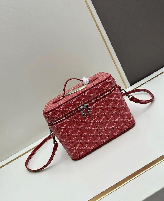 MUSE VANITY CASE (RED)
