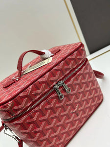 MUSE VANITY CASE (RED)