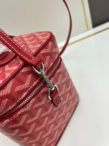 MUSE VANITY CASE (RED)