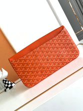 Load image into Gallery viewer, SAINTE-MARIE MM CLUTCH (ORANGE)
