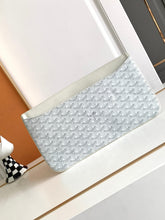 Load image into Gallery viewer, SAINTE-MARIE MM CLUTCH (WHITE)
