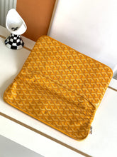 Load image into Gallery viewer, SAINTE-MARIE MM CLUTCH (YELLOW)
