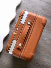 Load image into Gallery viewer, CABIN SUITCASE 24L (CARAMEL ABSTRACT)
