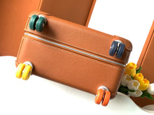 Load image into Gallery viewer, CABIN SUITCASE 24L (CARAMEL ABSTRACT)
