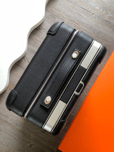 Load image into Gallery viewer, CABIN SUITCASE 24L (BLACK GALAXY)
