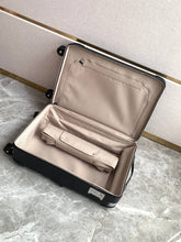 Load image into Gallery viewer, CABIN SUITCASE 24L (BLACK - POCKETS)
