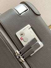 Load image into Gallery viewer, CABIN SUITCASE 24L (TAUPE POCKETS)
