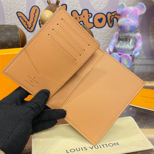 LOUIS CLASSIC MONOGRAM PASSPORT HOLDER (SAND)