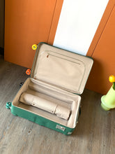 Load image into Gallery viewer, CABIN SUITCASE 24L (FOREST GREEN)
