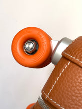 Load image into Gallery viewer, CABIN SUITCASE 24L (CARAMEL)
