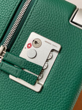 Load image into Gallery viewer, CABIN SUITCASE 24L (FOREST GREEN SUMMER)

