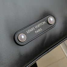 Load image into Gallery viewer, LOUIS KEEPALL CARGO 25 (GLOSS BLACK)
