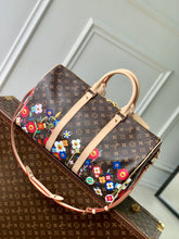 Load image into Gallery viewer, LOUIS KEEPALL BANDOULIERE 45 (MURAKAMI)
