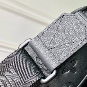 LOUIS MONOGRAM PULSE MESSENGER (ECLIPSE)