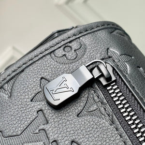 LOUIS MONOGRAM PULSE MESSENGER (ECLIPSE)