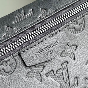 LOUIS MONOGRAM PULSE MESSENGER (ECLIPSE)
