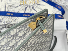 Load image into Gallery viewer, CHRISTIAN MONTAIGNE DEA POUCH (GREY)
