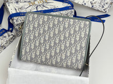 Load image into Gallery viewer, CHRISTIAN MONTAIGNE DEA POUCH (GREY)

