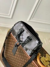 Load image into Gallery viewer, LOUIS KEEPALL BANDOULIERE 25 (PIXEL ECLIPSE)
