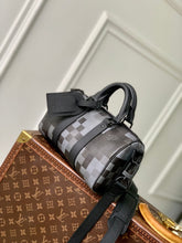 Load image into Gallery viewer, LOUIS KEEPALL BANDOULIERE 25 (PIXEL ECLIPSE)

