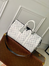 Load image into Gallery viewer, LOUIS KEEPALL BANDOULIERE 50 (WHITE)
