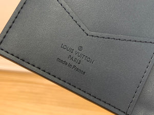 LOUIS CLASSIC LEATHER CHECKED PASSPORT HOLDER (BLACK)