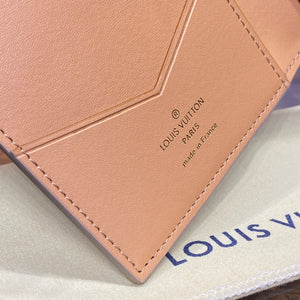 LOUIS CLASSIC MONOGRAM PASSPORT HOLDER (SAND)
