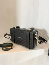 Load image into Gallery viewer, RIMOWA CROSS BODY BAG (BLACK)

