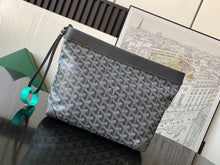 Load image into Gallery viewer, CONTI POUCH (GREY)
