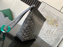 Load image into Gallery viewer, CONTI POUCH (GREY)
