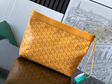 Load image into Gallery viewer, CONTI POUCH (YELLOW)
