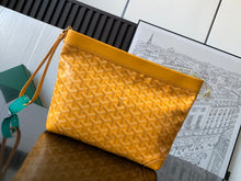 Load image into Gallery viewer, CONTI POUCH (YELLOW)
