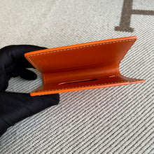 Load image into Gallery viewer, SAINT-MARC CARD HOLDER (ORANGE)

